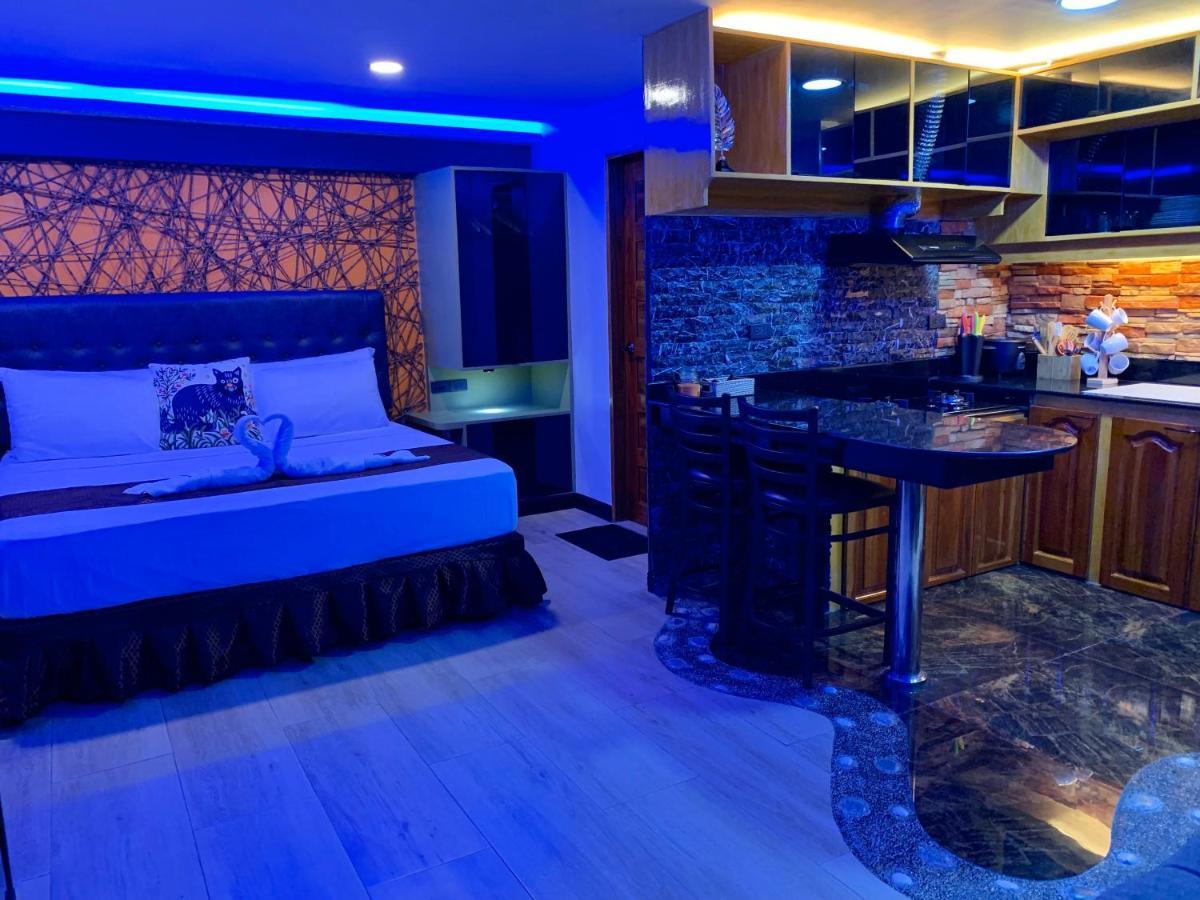 Clockworkorange Luxury Suites With Netflix Đảo Đảo Mactan Ngoại thất bức ảnh